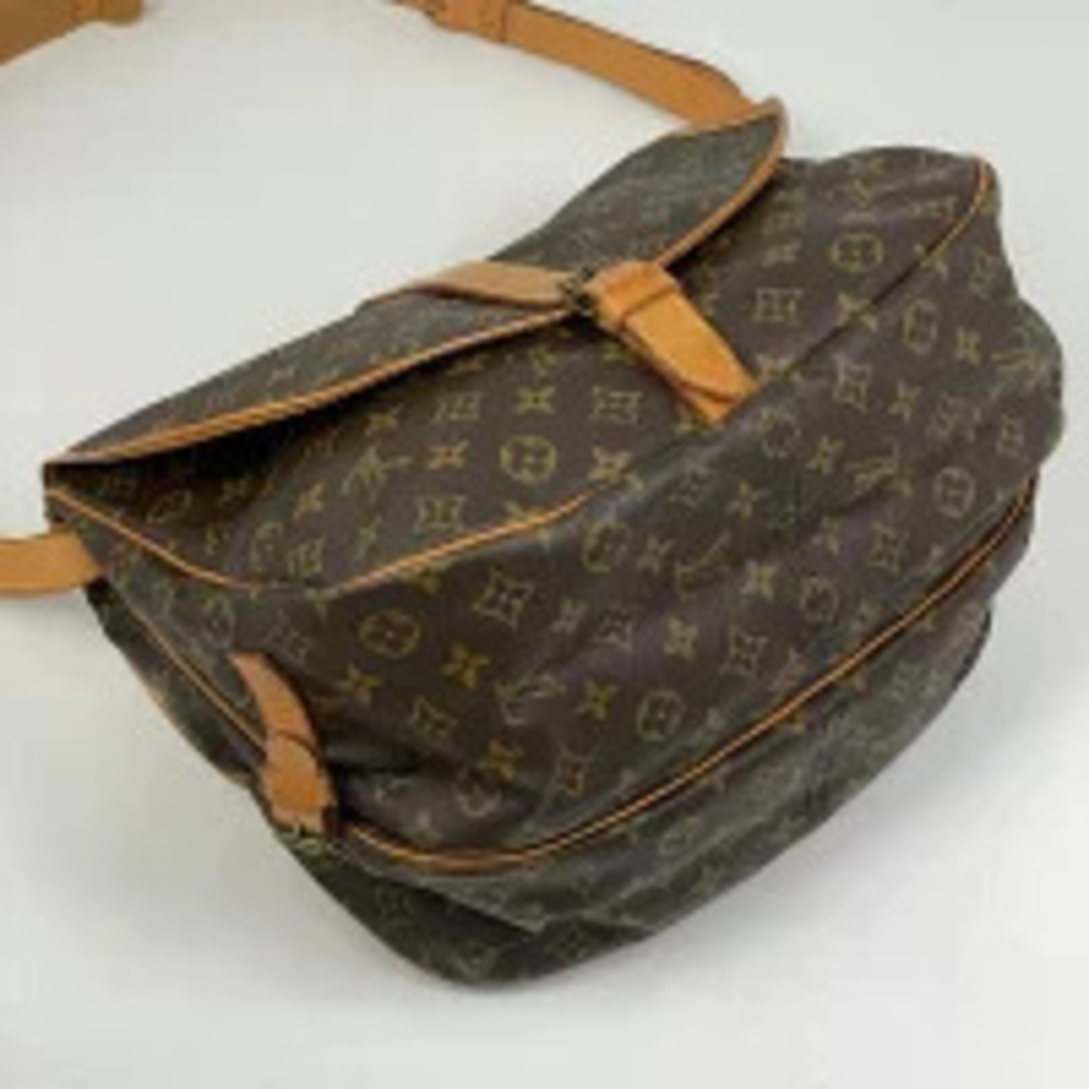Louis Vuitton Crossbody Monogram Brown Bag Shoulder Saumur Brown